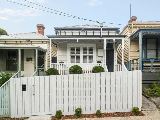 A Charming Victorian Terrace with Courtyard Appeal