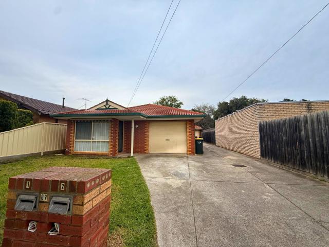 A charming 2 bedroom unit