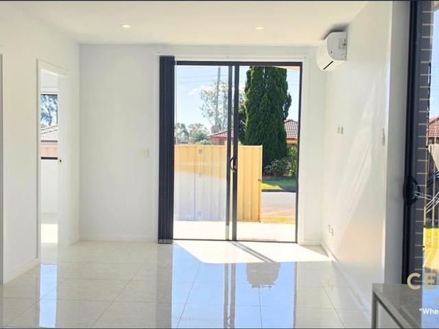 A Charming 2 Bedroom Home with Everyday Convenience