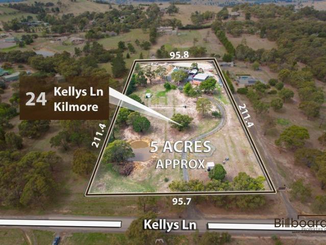 A Charming 5 Acre Country Escape Perfect for Horse Lovers