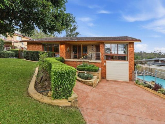 A CHERISHED FAMILY HOME WITH A GREAT OUTLOOK THROUGH EVERY WINDOW, OFFERING TRANQUILLITY, SPACE, POOL & COUNTRY CHARM IN A PREMIUM CUL DE SAC LOCATION