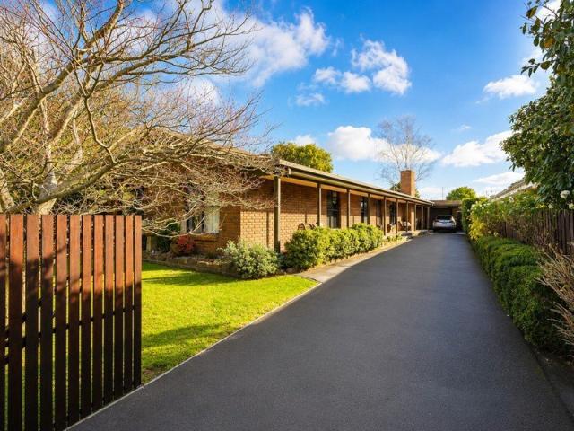 A Cherished Family Home in a Location That Simply Can't Be Beaten