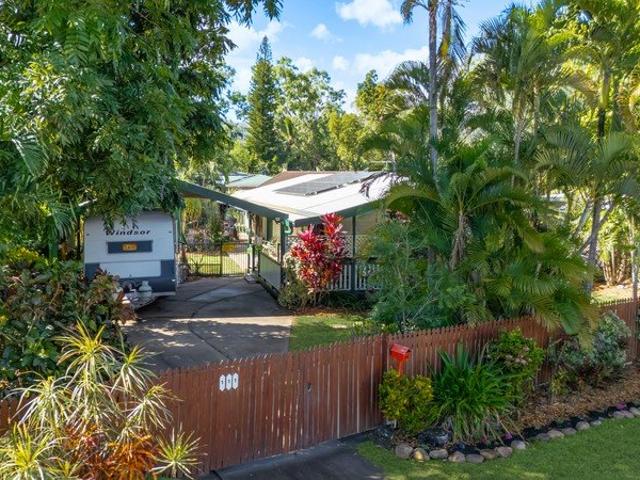 A Cherished Family Home Next Door to Paradise