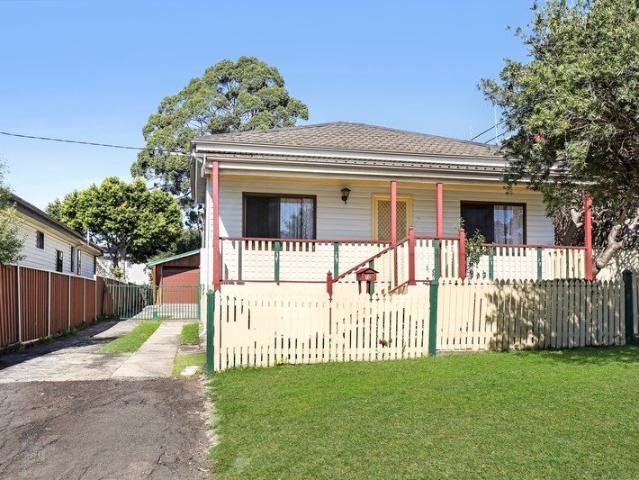 A Cherished Family Home on a Rare 754m² Parcel
