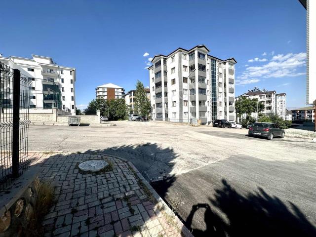 [a.cihangiroğlu]panaromik Manzaralı Kayalık Zemine Kurulu!