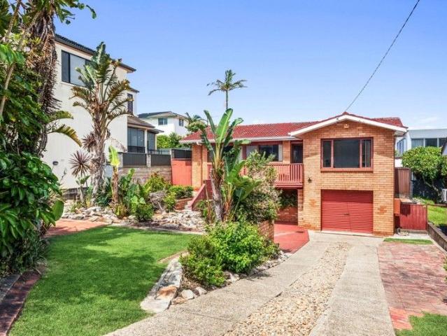 A Classic Coastal Home Ready For The Next Chapter