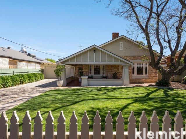 A classic beauty, extended for a full house and an endless summer