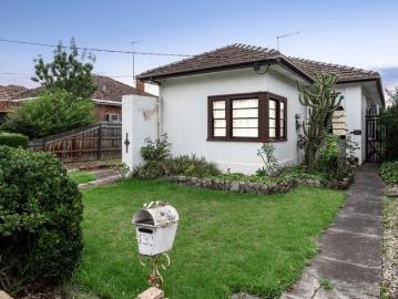 A Classic Deco in a Residential Growth Zone LAND 457m2 Approx