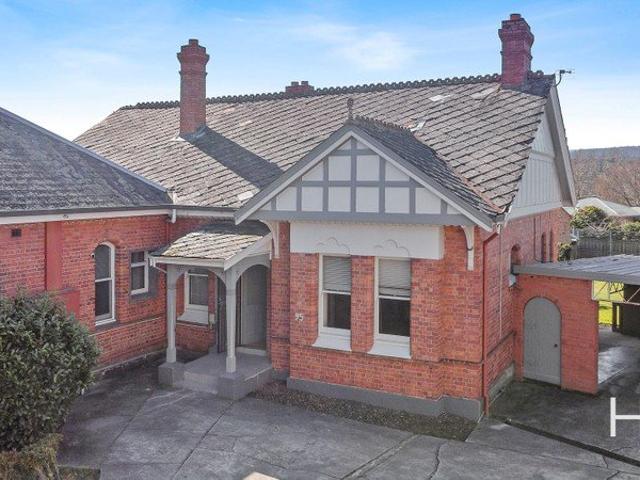 A Classic Home with Space, Comfort & Convenience