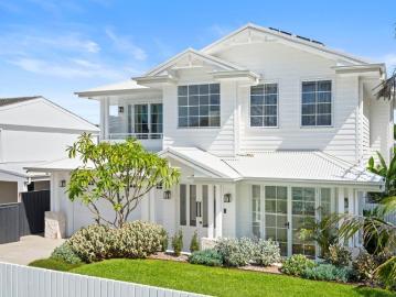 A Coastal Masterpiece, Steps From the Sand