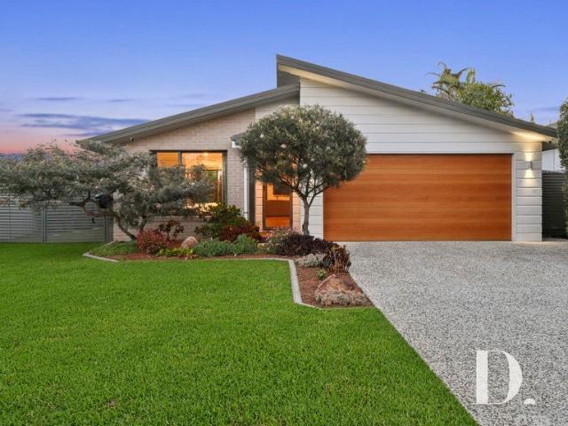 A Coastal Sanctuary Designed For Effortless Living