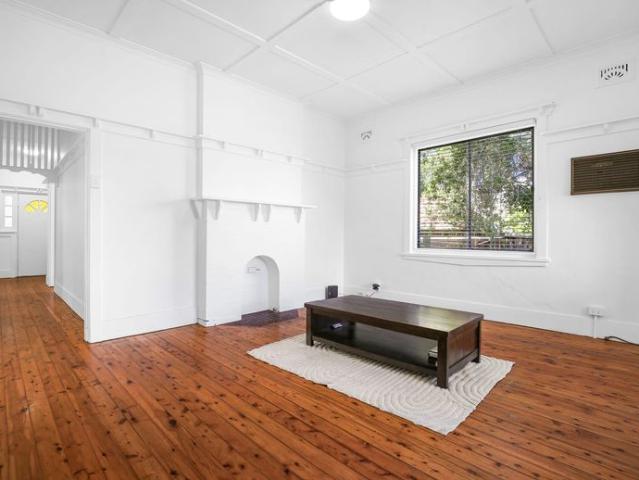 A Comfortable and Convenient Lifestyle Awaits In This Ornate Home