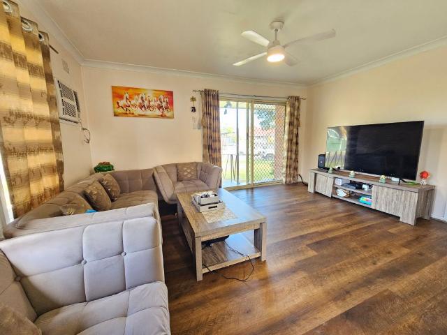 A comfortable house suitable for families near school