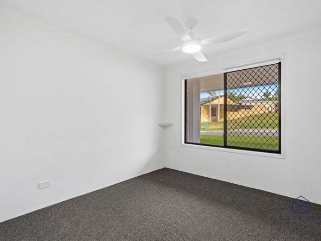 A Complete Transformation – Brand New Interiors, Sparkling Pool & Exceptional Merrimac Lifestyle!