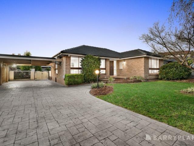 A Completely Refreshed Family Sanctuary In A Quiet Court