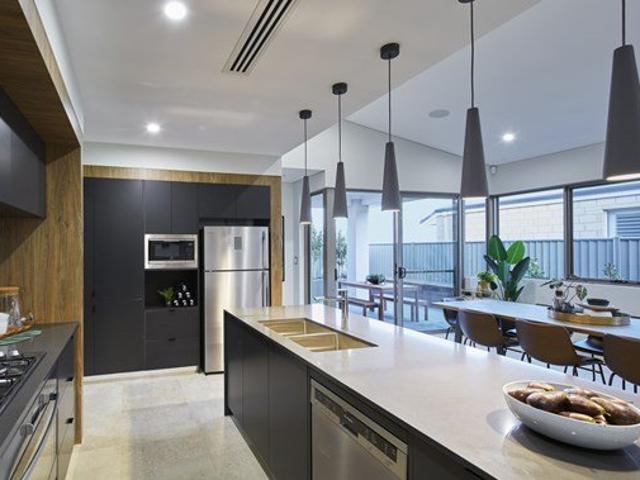 A Connected Lifestyle at Pinelake Estate