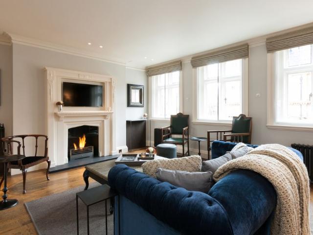 A contemporary two bedroom apartment located in the heart of Mayfair