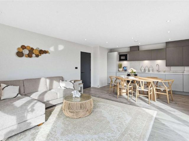 A contemporary apartment with premium specifications situated in Hythe