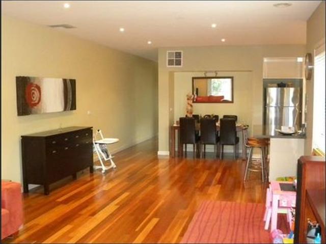 A Contemporary, Low Maintenance Lifestyle!