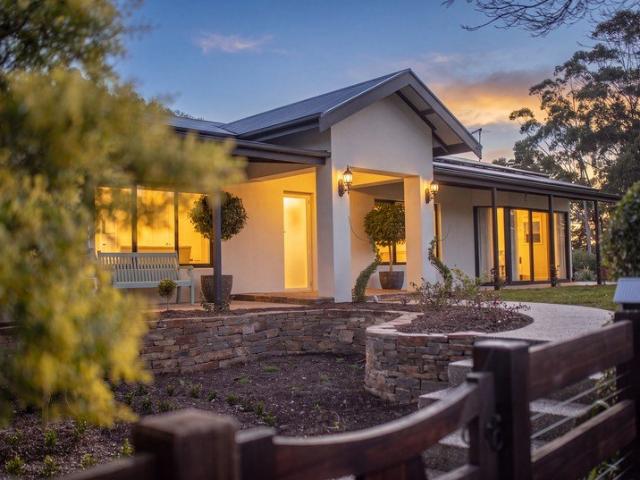A Contemporary Rebuild on Adelaide Hills Acreage, With a Pool That Pays Rent