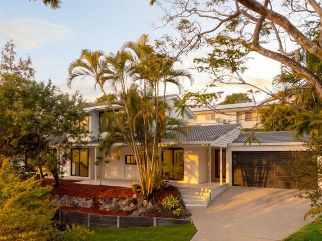 A Contemporary Retreat with Exceptional Outdoor Entertaining
