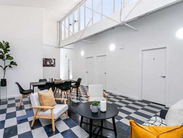 A Convenient Location In The Heart Of Adelaide!
