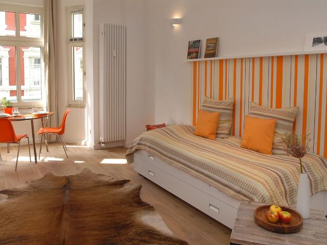 A cosy and sunny home in charming Unterbilk, Dusseldorf Amsterdam Apartments for Rent