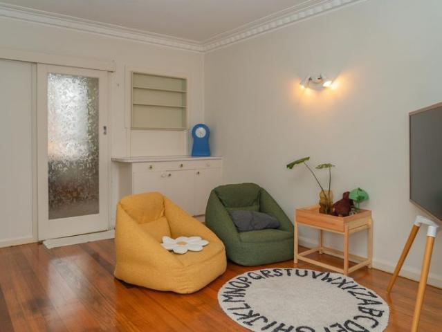 A COSY, BEST LOCATED TWO BEDROOM HOUSE includes gardening, gas & water bills