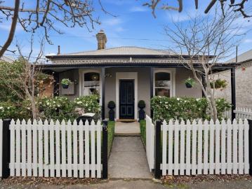 A Cottage to Adore