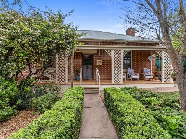 A COUNTRY CLASSIC WITH CHARM, CHARACTER & ROLLING HILL VIEWS