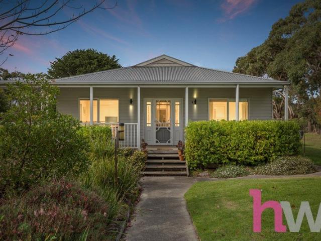 A Country Homestead Dream on Approx. 10 Acres