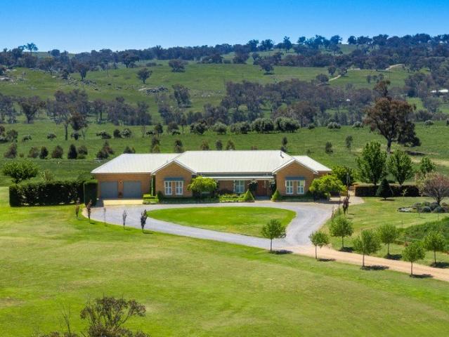 A COUNTRY SANCTUARY LIKE NO OTHER WHERE PRIVACY AND BEAUTY UNITE