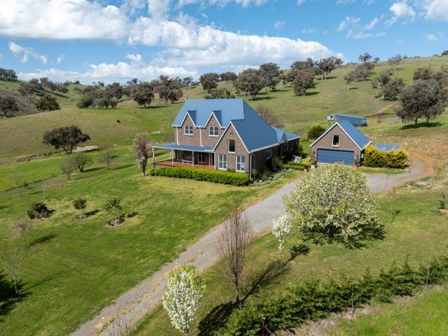 A Country Retreat of Rare Distinction