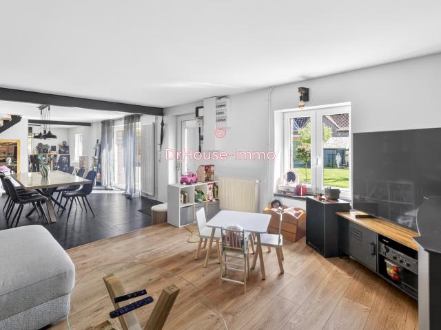 À Coutiches, à deux pas d'Orchies Maison individuelle rénovée, 110 m², 2 chambres, sur 850 m² de terrain