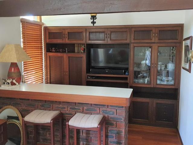 A Duncraig Classic with a Private Poolside Escape