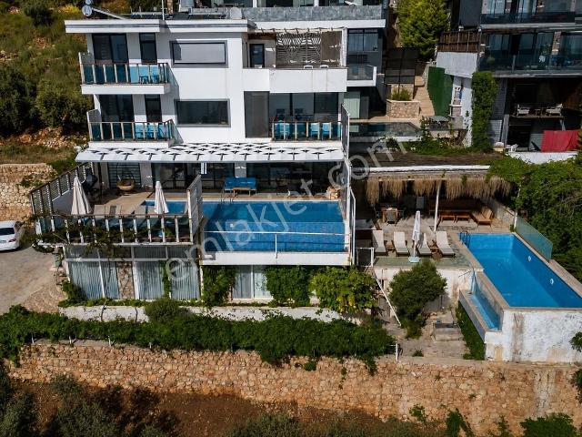 Çağdaş Aslan'dan Kalkan'da Yıldızlara En Yakın Satılık Villa