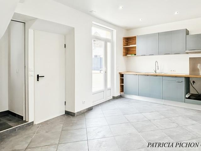 À découvrir sans tarder à Nogentel: maison entièrement rénovée 106 M² avec 4 chambres, terrasse, sous sol et garage SECTEUR CHATEAU THIERRY
