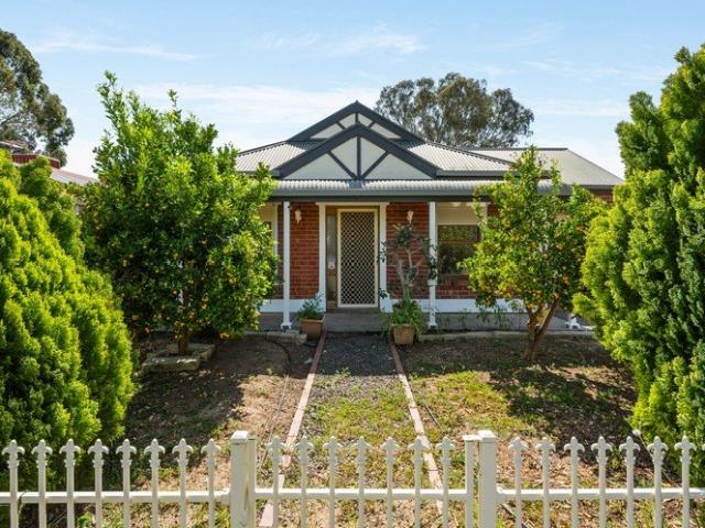 A Deep Garden For Long Term Family Life!
