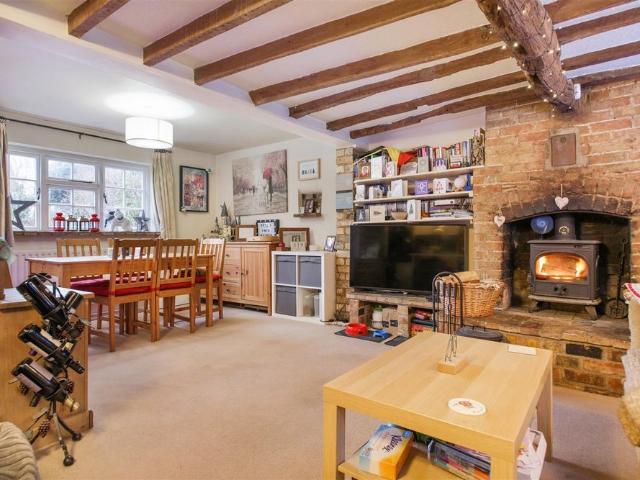 A delightful period cottage with lots of charm and character including exposed timbers and a wood burning stove, nestled away off the road, central to the village. Ideally located for commuters to Saffron Walden, Cambridge and Granta Park