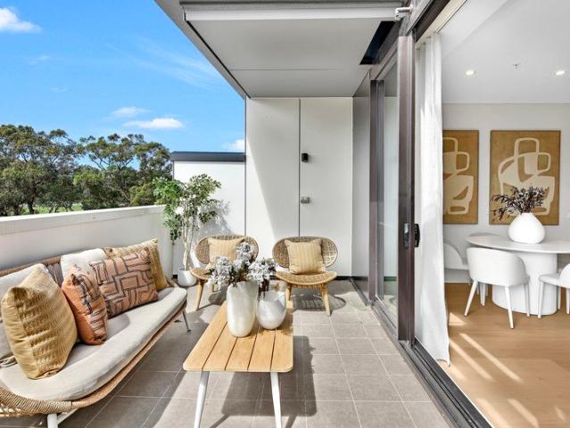 A designer skyhome with northerly views
