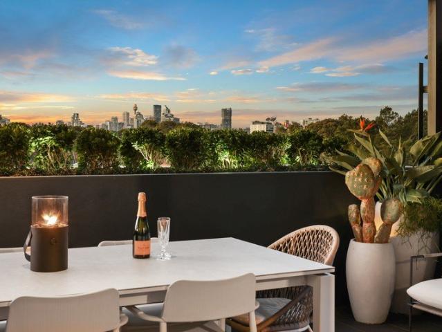 A designer skyhome with panoramic views