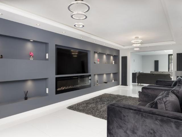 A Detached House with a Generous Garden Between Richmond Park and Wimbledon Common