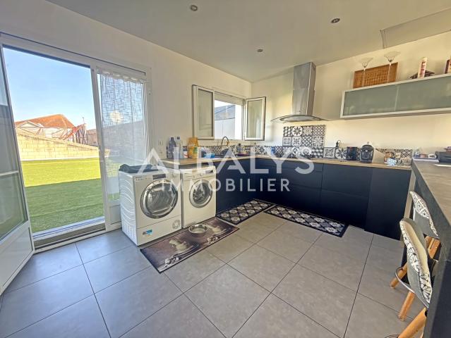 A deux pas du centre ville de Libourne Magnifique Appartement avec terrasse et garage