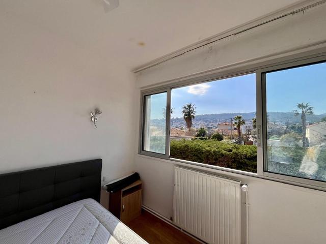 À deux pas des plages et du coeur de La Ciotat Spacieux T3/4. 75m² La Ciotat