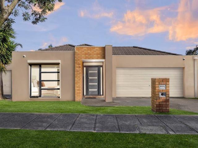 A Distinctive Home of Style & Sophistication
