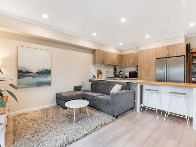 A Double Level Prize that's Walkable to Everything