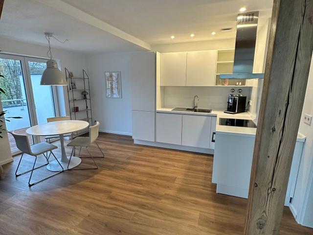 A Dream Home in the Attic: A Light Filled, Charming 2 Room Oasis in Cologne Braunsfeld/Müngersdorf, Koln Amsterdam Apartments for Rent
