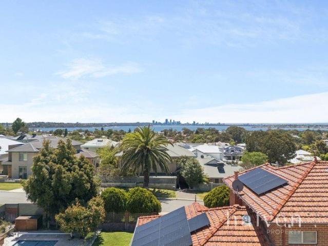 A DREAM HOME SITE IN A PRIZED POSITION!