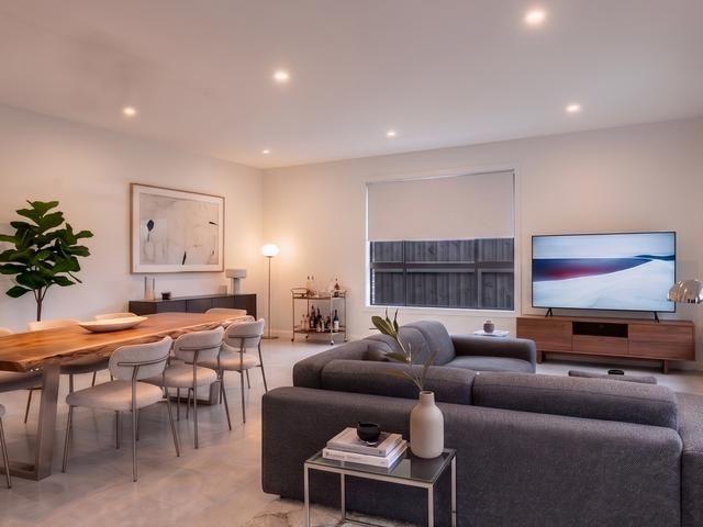 A DREAM HOME WITH ELEGANCE THROUGHOUT!