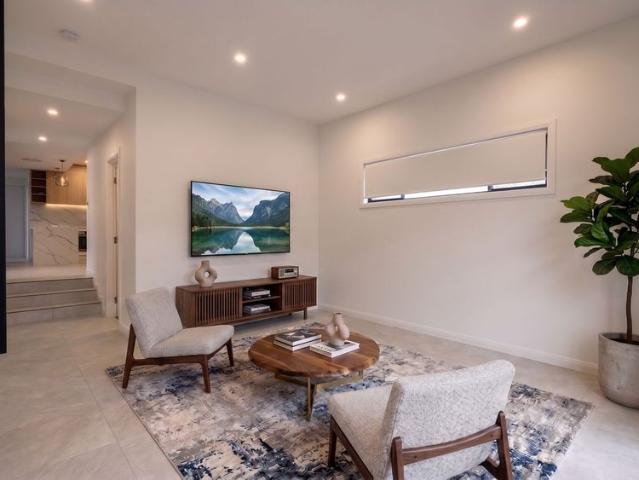 A DREAM HOME WITH ELEGANCE THROUGHOUT!